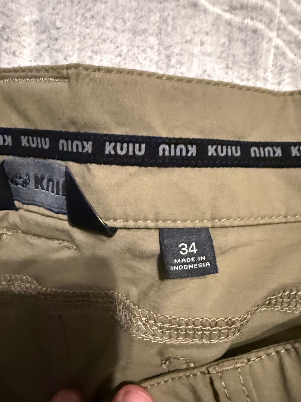 KUIU Men’s Cargo Shorts khaki - Picture 3 of 3